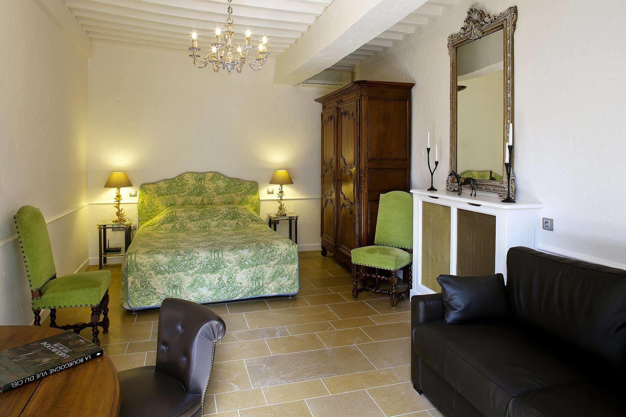 Château De Fleurville&spa - Les Collectionneurs Hotel 4*